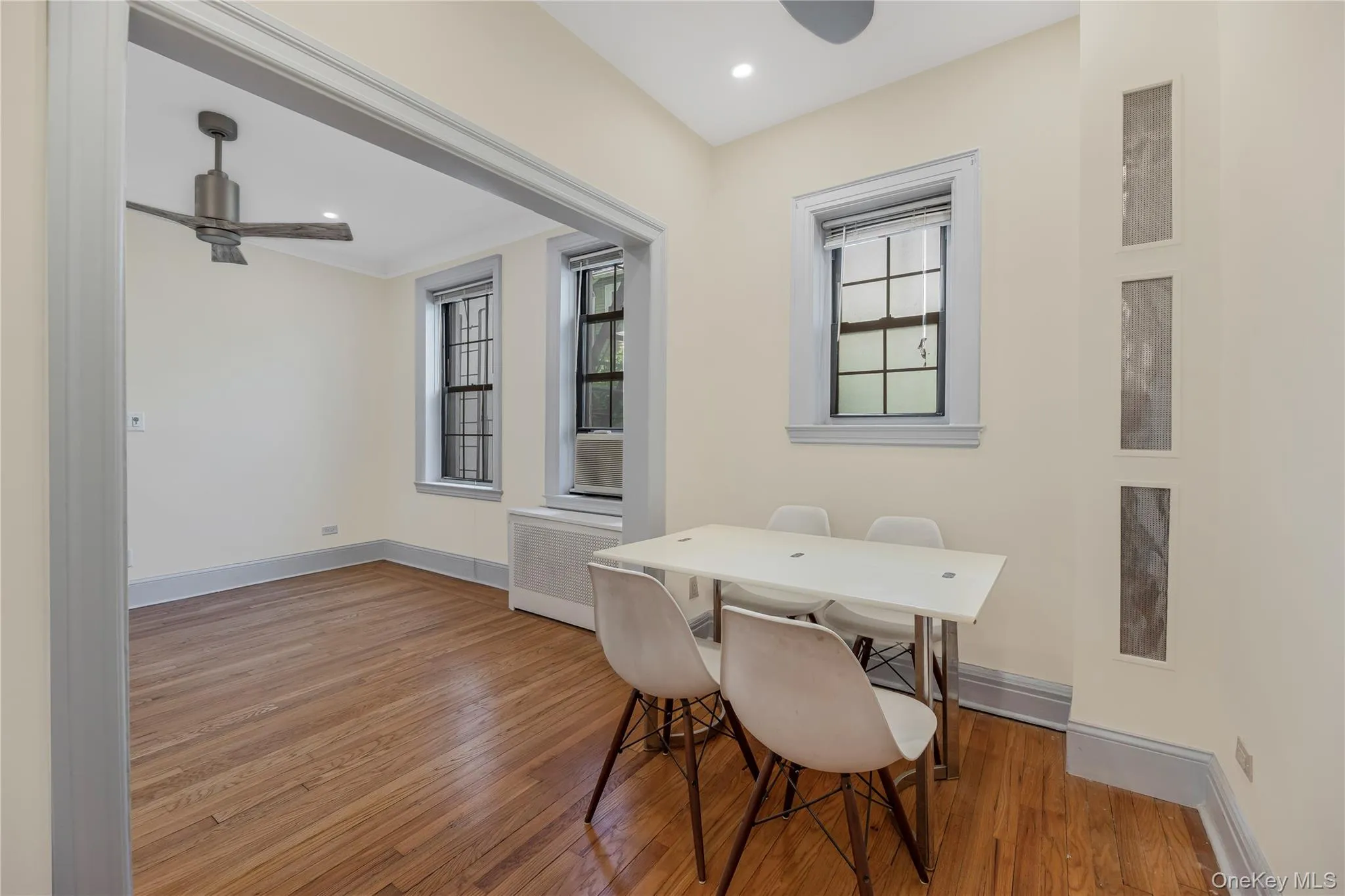 26 Pondfield Road, Yonkers, NY, 3 Rooms Rooms,1 BathroomBathrooms,Residential Lease,For Rent,Pondfield,0,1005492 26 Pondfield Road, Yonkers, NY, 3 Rooms Rooms,1 BathroomBathrooms,Residential Lease,For Rent,Pondfield,0,1005492