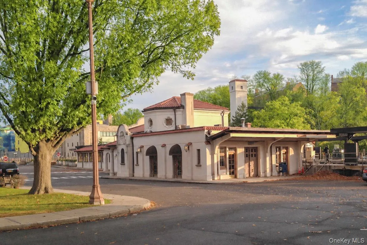 26 Pondfield Road, Yonkers, NY, 3 Rooms Rooms,1 BathroomBathrooms,Residential Lease,For Rent,Pondfield,0,1005492 26 Pondfield Road, Yonkers, NY, 3 Rooms Rooms,1 BathroomBathrooms,Residential Lease,For Rent,Pondfield,0,1005492