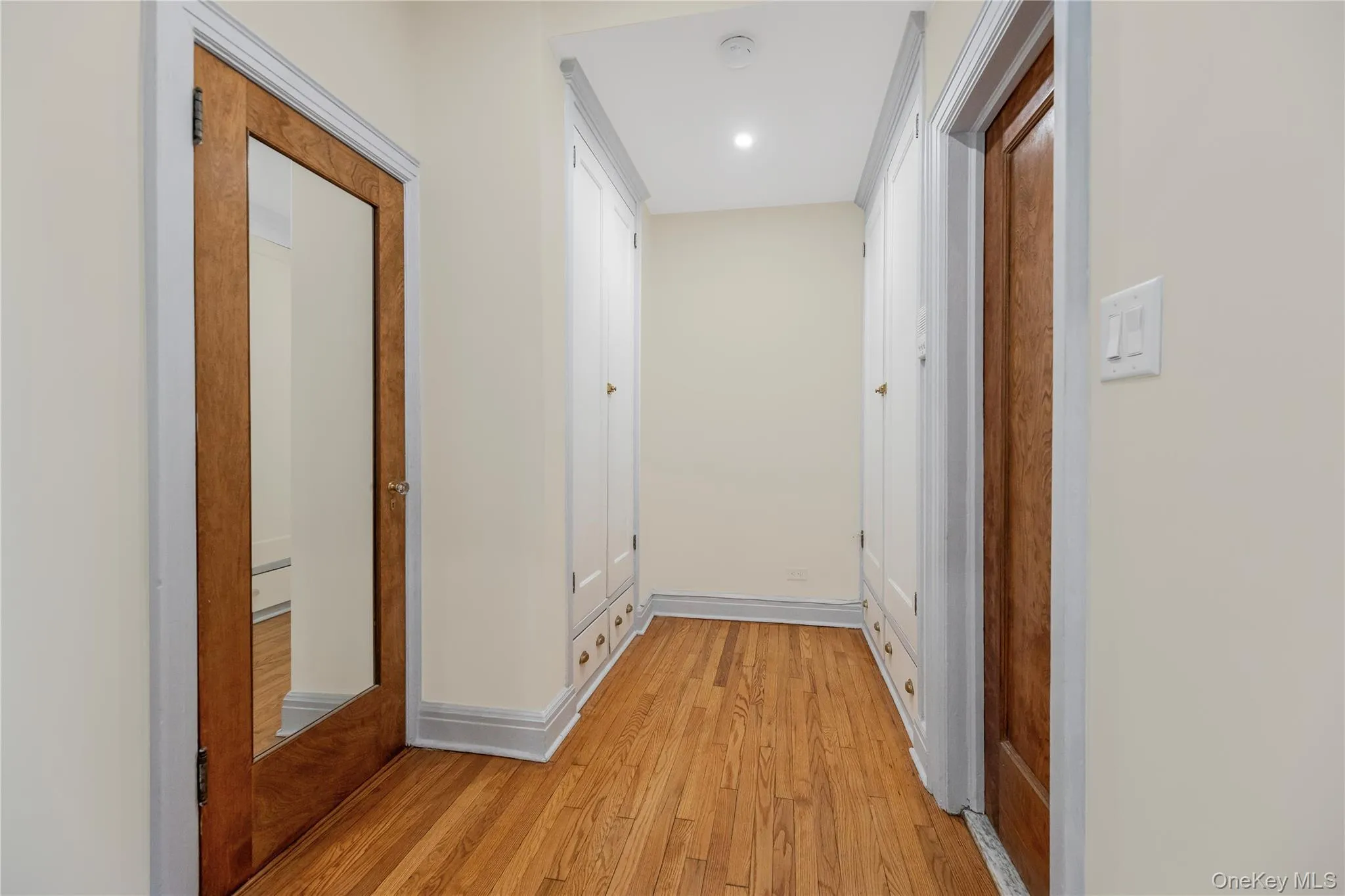 26 Pondfield Road, Yonkers, NY, 3 Rooms Rooms,1 BathroomBathrooms,Residential Lease,For Rent,Pondfield,0,1005492 26 Pondfield Road, Yonkers, NY, 3 Rooms Rooms,1 BathroomBathrooms,Residential Lease,For Rent,Pondfield,0,1005492