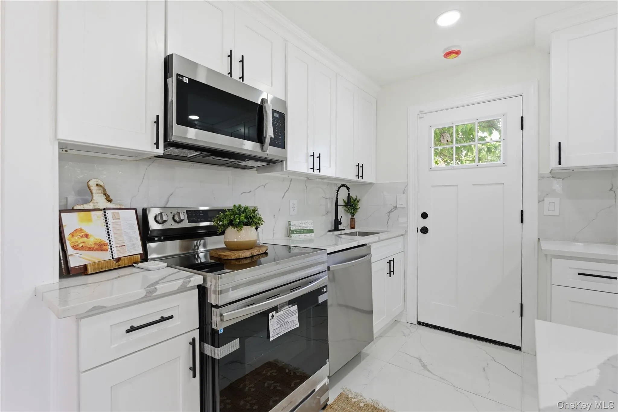 646 Macon Place, Hempstead, NY, 4 Bedrooms Bedrooms, 8 Rooms Rooms,3 BathroomsBathrooms,Residential,For Rent,Macon,0,1005493 646 Macon Place, Hempstead, NY, 4 Bedrooms Bedrooms, 8 Rooms Rooms,3 BathroomsBathrooms,Residential,For Rent,Macon,0,1005493