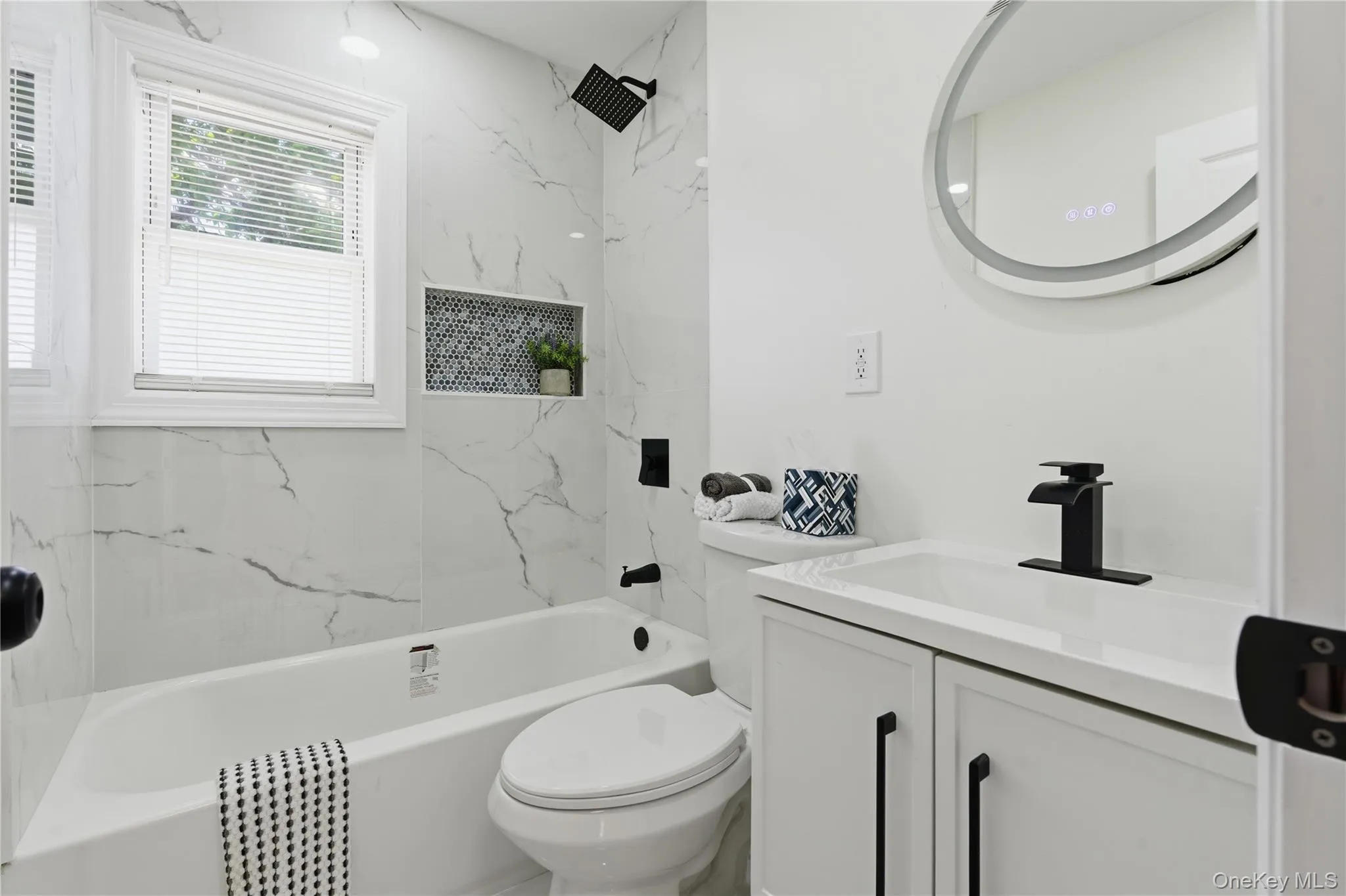 646 Macon Place, Hempstead, NY, 4 Bedrooms Bedrooms, 8 Rooms Rooms,3 BathroomsBathrooms,Residential,For Rent,Macon,0,1005493 646 Macon Place, Hempstead, NY, 4 Bedrooms Bedrooms, 8 Rooms Rooms,3 BathroomsBathrooms,Residential,For Rent,Macon,0,1005493
