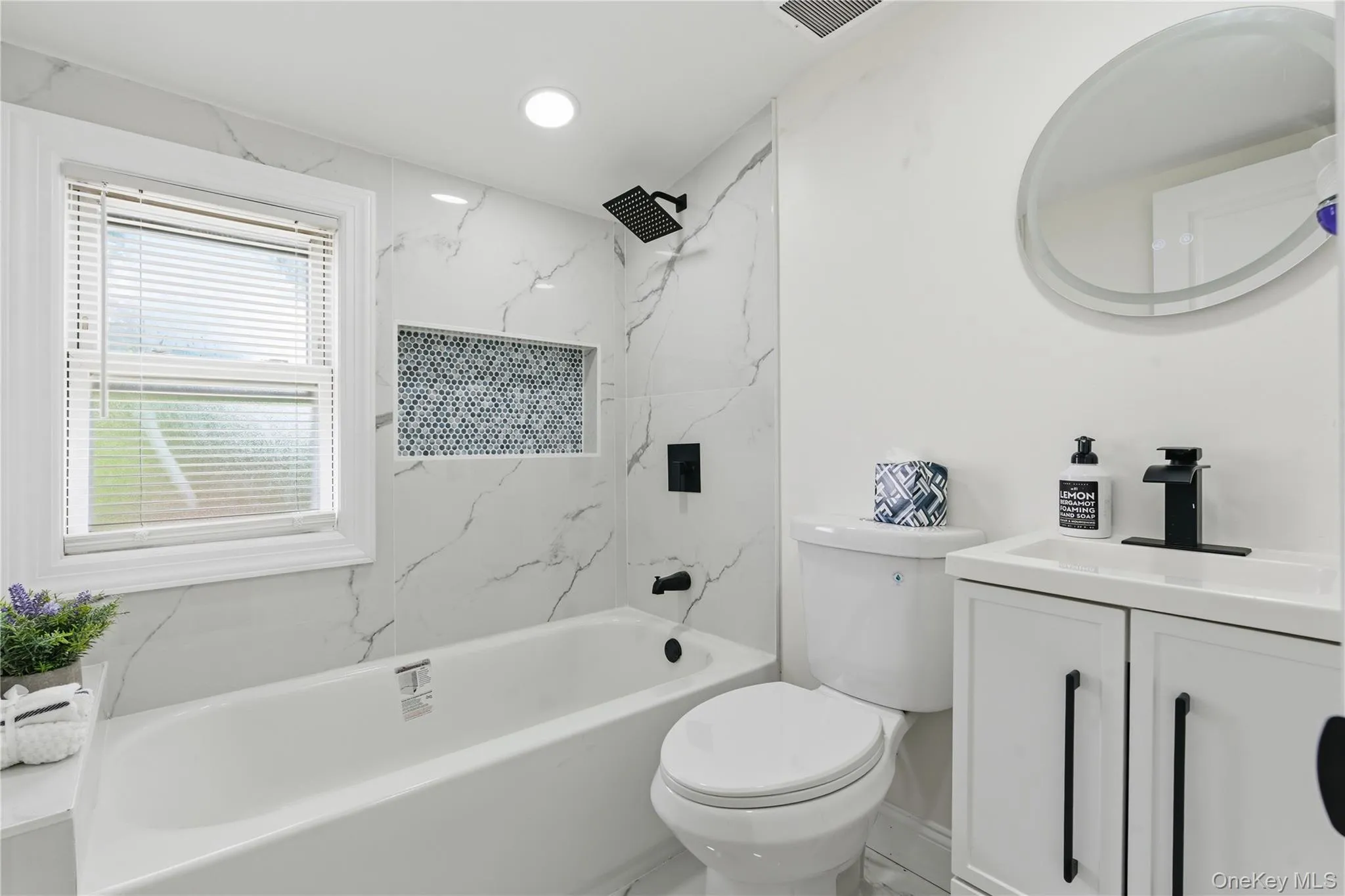 646 Macon Place, Hempstead, NY, 4 Bedrooms Bedrooms, 8 Rooms Rooms,3 BathroomsBathrooms,Residential,For Rent,Macon,0,1005493 646 Macon Place, Hempstead, NY, 4 Bedrooms Bedrooms, 8 Rooms Rooms,3 BathroomsBathrooms,Residential,For Rent,Macon,0,1005493