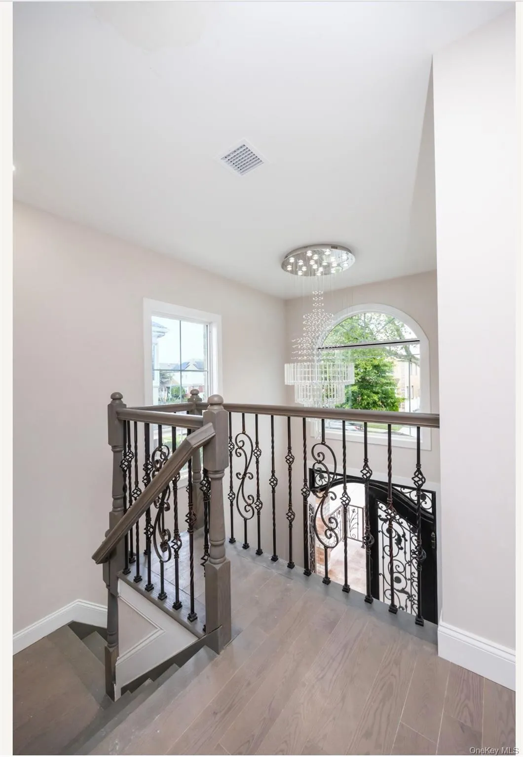83-46 248th Street, New York, NY, 4 Bedrooms Bedrooms, 8 Rooms Rooms,4 BathroomsBathrooms,Residential,For Rent,248th,0,1005496 83-46 248th Street, New York, NY, 4 Bedrooms Bedrooms, 8 Rooms Rooms,4 BathroomsBathrooms,Residential,For Rent,248th,0,1005496