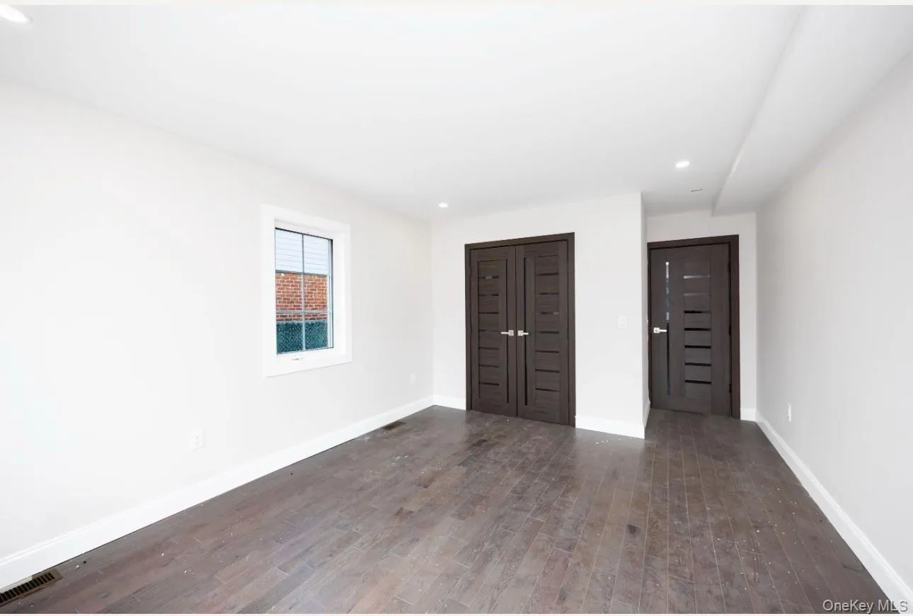 83-46 248th Street, New York, NY, 4 Bedrooms Bedrooms, 8 Rooms Rooms,4 BathroomsBathrooms,Residential,For Rent,248th,0,1005496 83-46 248th Street, New York, NY, 4 Bedrooms Bedrooms, 8 Rooms Rooms,4 BathroomsBathrooms,Residential,For Rent,248th,0,1005496