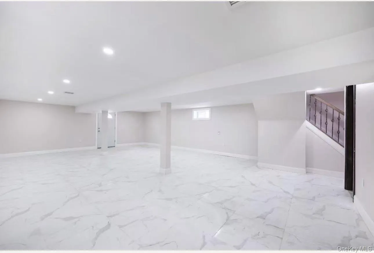 83-46 248th Street, New York, NY, 4 Bedrooms Bedrooms, 8 Rooms Rooms,4 BathroomsBathrooms,Residential,For Rent,248th,0,1005496 83-46 248th Street, New York, NY, 4 Bedrooms Bedrooms, 8 Rooms Rooms,4 BathroomsBathrooms,Residential,For Rent,248th,0,1005496