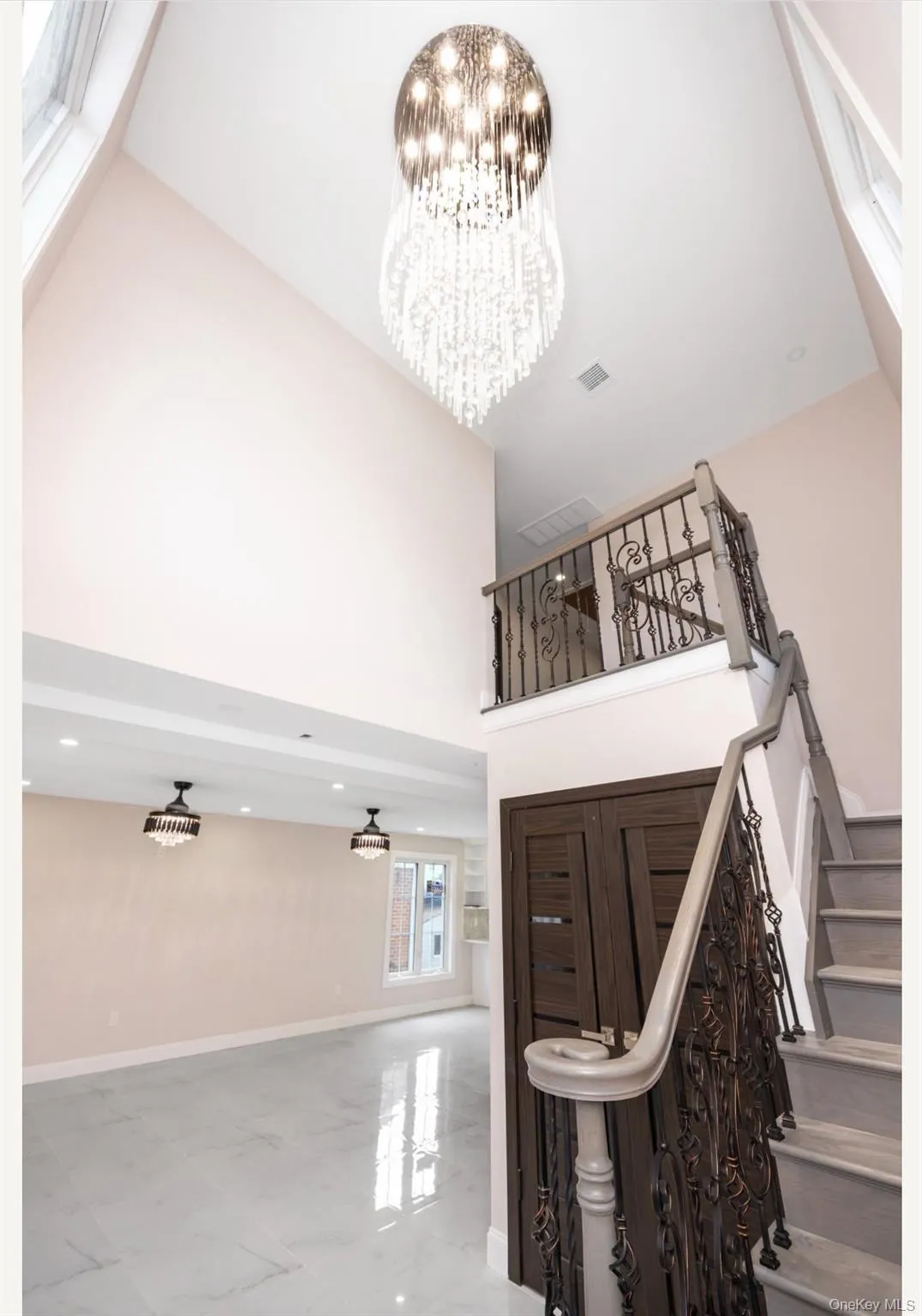 83-46 248th Street, New York, NY, 4 Bedrooms Bedrooms, 8 Rooms Rooms,4 BathroomsBathrooms,Residential,For Rent,248th,0,1005496 83-46 248th Street, New York, NY, 4 Bedrooms Bedrooms, 8 Rooms Rooms,4 BathroomsBathrooms,Residential,For Rent,248th,0,1005496