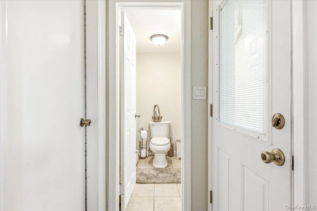 2466 new york New York Avenue, Huntington, NY, 3 Bedrooms Bedrooms, 9 Rooms Rooms,2 BathroomsBathrooms,Residential,For Rent,New York,0,1005500 2466 new york New York Avenue, Huntington, NY, 3 Bedrooms Bedrooms, 9 Rooms Rooms,2 BathroomsBathrooms,Residential,For Rent,New York,0,1005500