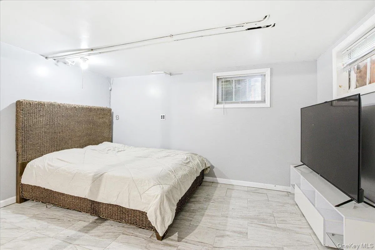 2466 new york New York Avenue, Huntington, NY, 3 Bedrooms Bedrooms, 9 Rooms Rooms,2 BathroomsBathrooms,Residential,For Rent,New York,0,1005500 2466 new york New York Avenue, Huntington, NY, 3 Bedrooms Bedrooms, 9 Rooms Rooms,2 BathroomsBathrooms,Residential,For Rent,New York,0,1005500