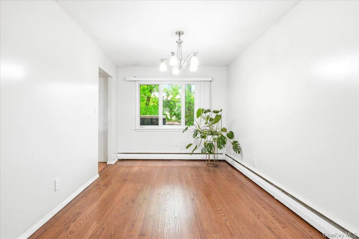 2466 new york New York Avenue, Huntington, NY, 3 Bedrooms Bedrooms, 9 Rooms Rooms,2 BathroomsBathrooms,Residential,For Rent,New York,0,1005500 2466 new york New York Avenue, Huntington, NY, 3 Bedrooms Bedrooms, 9 Rooms Rooms,2 BathroomsBathrooms,Residential,For Rent,New York,0,1005500