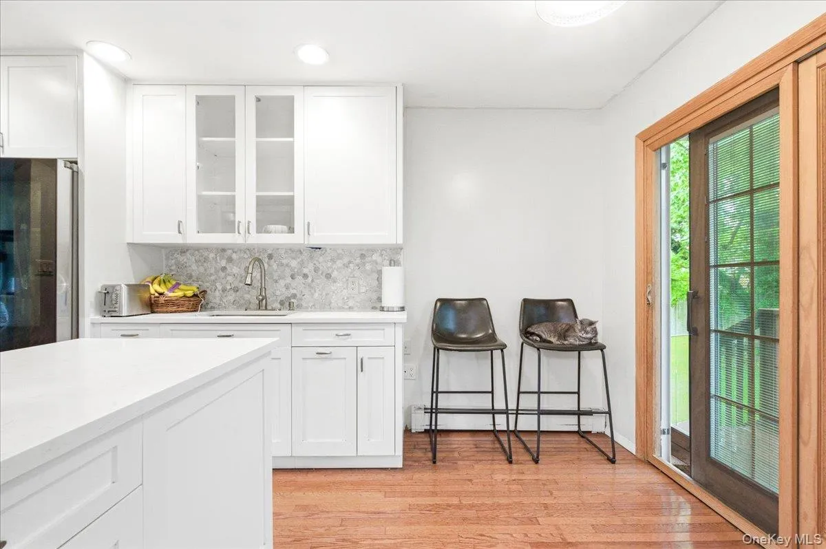2466 new york New York Avenue, Huntington, NY, 3 Bedrooms Bedrooms, 9 Rooms Rooms,2 BathroomsBathrooms,Residential,For Rent,New York,0,1005500 2466 new york New York Avenue, Huntington, NY, 3 Bedrooms Bedrooms, 9 Rooms Rooms,2 BathroomsBathrooms,Residential,For Rent,New York,0,1005500