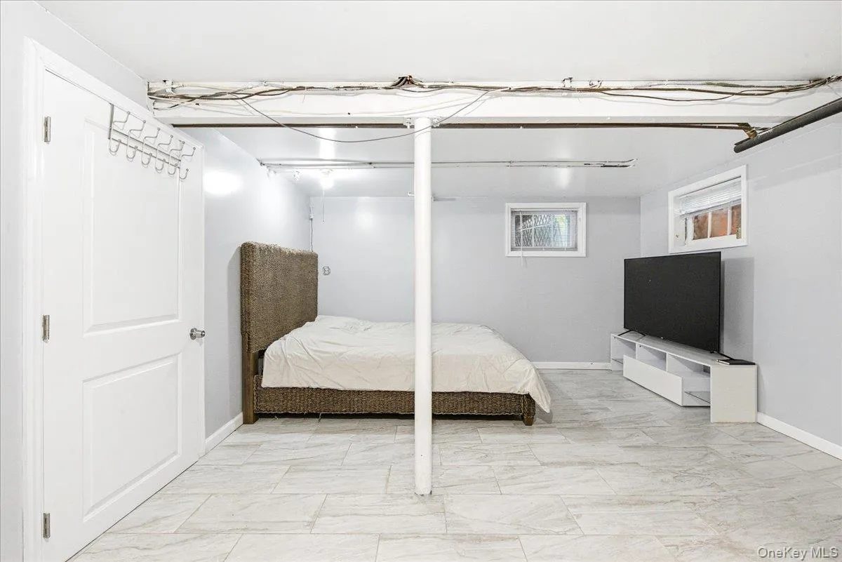 2466 new york New York Avenue, Huntington, NY, 3 Bedrooms Bedrooms, 9 Rooms Rooms,2 BathroomsBathrooms,Residential,For Rent,New York,0,1005500 2466 new york New York Avenue, Huntington, NY, 3 Bedrooms Bedrooms, 9 Rooms Rooms,2 BathroomsBathrooms,Residential,For Rent,New York,0,1005500