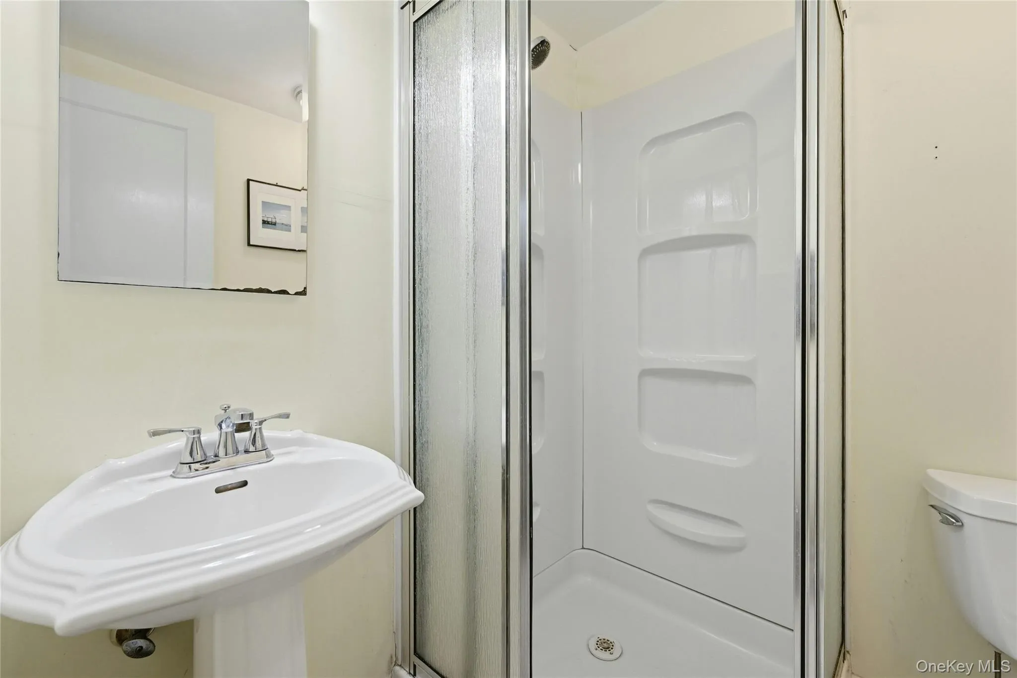 17 Pauchogue Avenue, Islip, NY, 2 Bedrooms Bedrooms, 8 Rooms Rooms,2 BathroomsBathrooms,Residential,For Rent,Pauchogue,0,1005501 17 Pauchogue Avenue, Islip, NY, 2 Bedrooms Bedrooms, 8 Rooms Rooms,2 BathroomsBathrooms,Residential,For Rent,Pauchogue,0,1005501