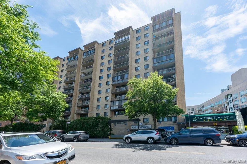 87-08 Justice Avenue, New York, NY, 2 Bedrooms Bedrooms, 4 Rooms Rooms,1 BathroomBathrooms,Residential,For Rent,Justice,0,1005505 87-08 Justice Avenue, New York, NY, 2 Bedrooms Bedrooms, 4 Rooms Rooms,1 BathroomBathrooms,Residential,For Rent,Justice,0,1005505