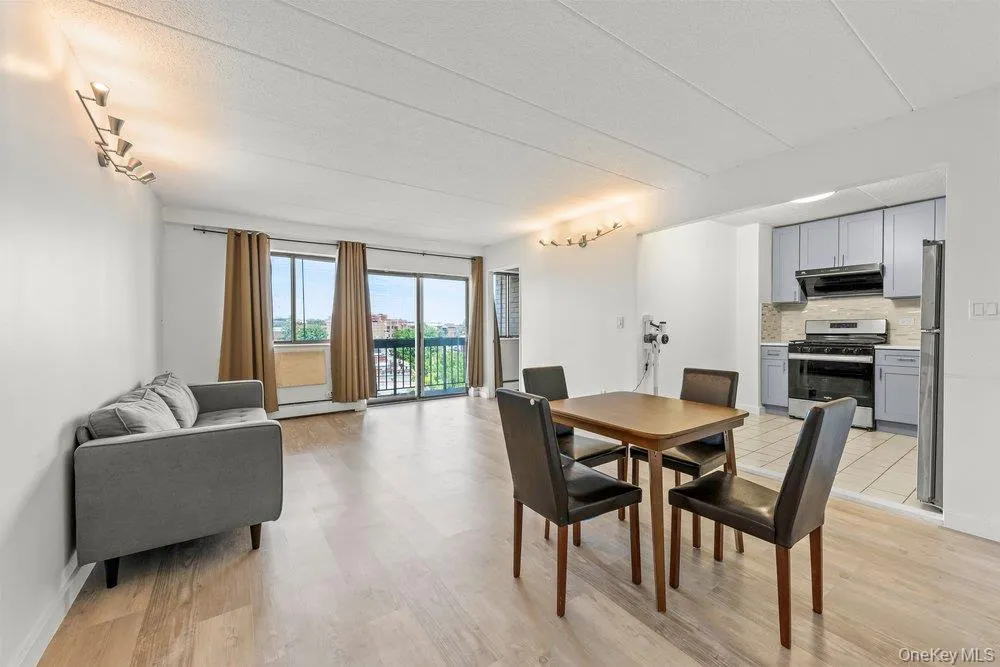 87-08 Justice Avenue, New York, NY, 2 Bedrooms Bedrooms, 4 Rooms Rooms,1 BathroomBathrooms,Residential,For Rent,Justice,0,1005505 87-08 Justice Avenue, New York, NY, 2 Bedrooms Bedrooms, 4 Rooms Rooms,1 BathroomBathrooms,Residential,For Rent,Justice,0,1005505