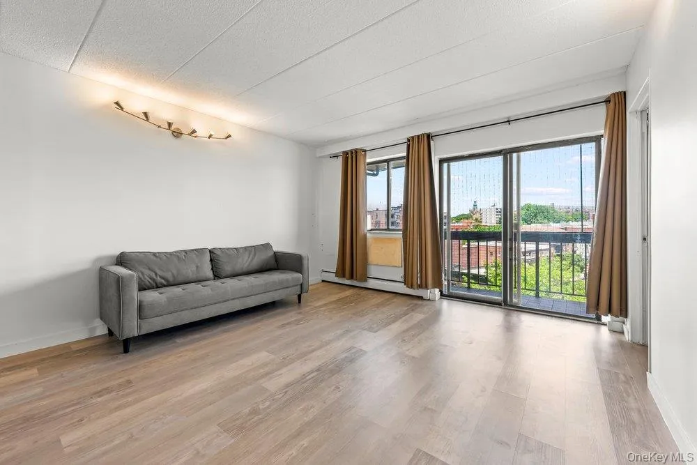87-08 Justice Avenue, New York, NY, 2 Bedrooms Bedrooms, 4 Rooms Rooms,1 BathroomBathrooms,Residential,For Rent,Justice,0,1005505 87-08 Justice Avenue, New York, NY, 2 Bedrooms Bedrooms, 4 Rooms Rooms,1 BathroomBathrooms,Residential,For Rent,Justice,0,1005505