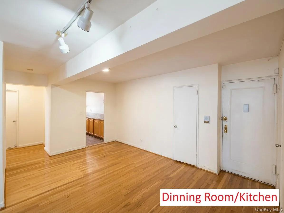 150-11 72nd Road, New York, NY, 2 Bedrooms Bedrooms, 5 Rooms Rooms,1 BathroomBathrooms,Residential,For Rent,72nd,0,1005507 150-11 72nd Road, New York, NY, 2 Bedrooms Bedrooms, 5 Rooms Rooms,1 BathroomBathrooms,Residential,For Rent,72nd,0,1005507