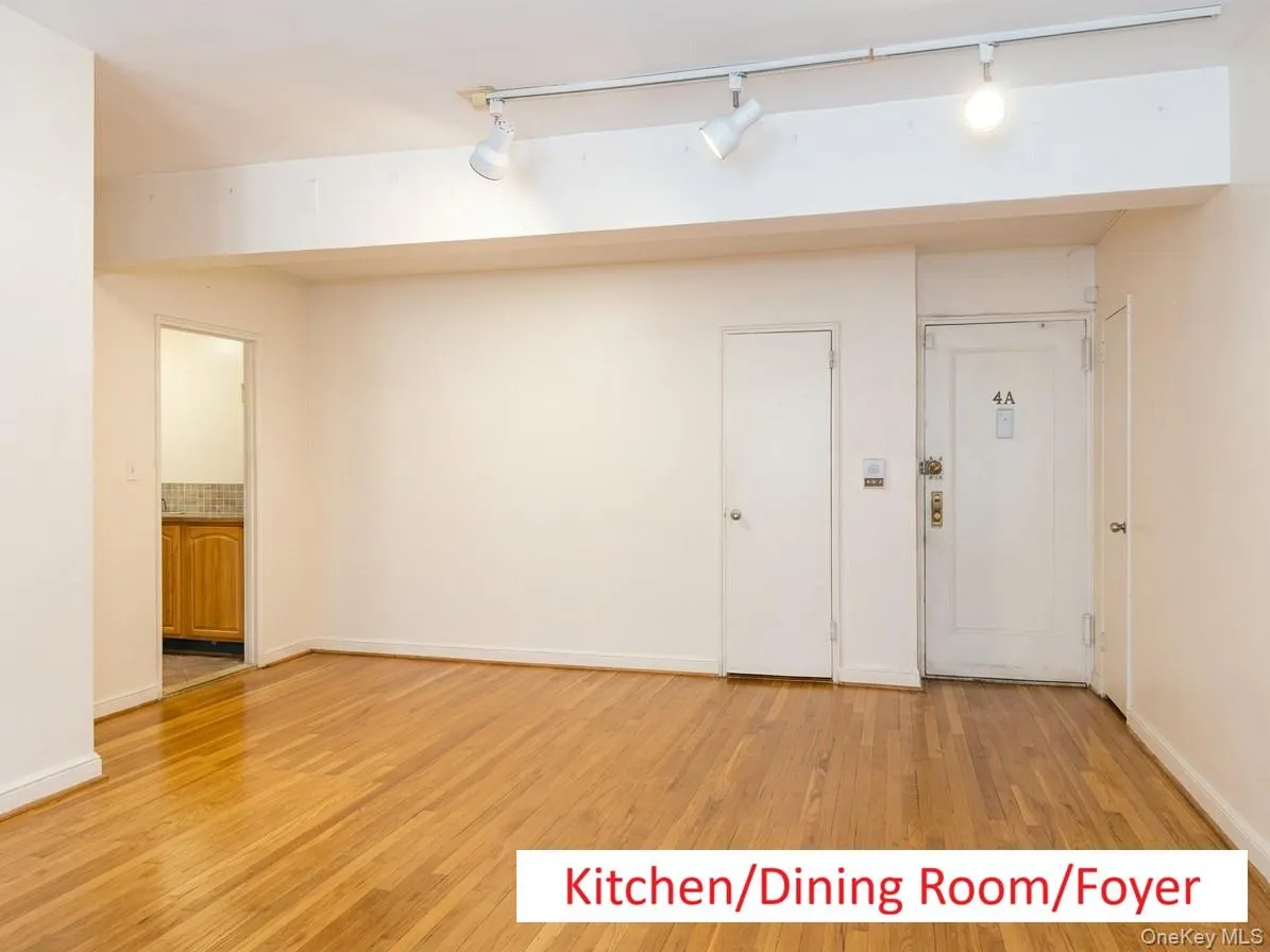150-11 72nd Road, New York, NY, 2 Bedrooms Bedrooms, 5 Rooms Rooms,1 BathroomBathrooms,Residential,For Rent,72nd,0,1005507 150-11 72nd Road, New York, NY, 2 Bedrooms Bedrooms, 5 Rooms Rooms,1 BathroomBathrooms,Residential,For Rent,72nd,0,1005507