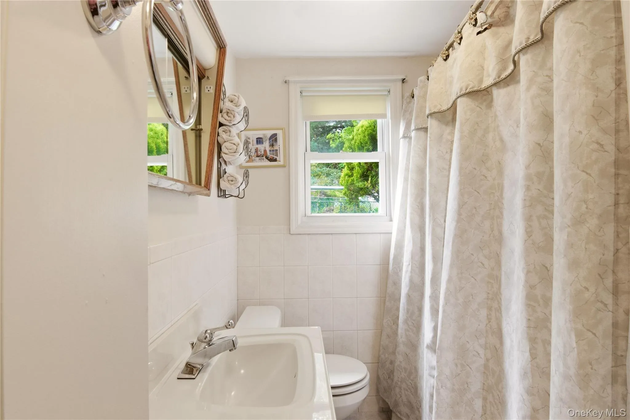 120 Soundview Drive, Brookhaven, NY, 6 Bedrooms Bedrooms, 12 Rooms Rooms,3 BathroomsBathrooms,Residential,For Rent,Soundview,0,1005509 120 Soundview Drive, Brookhaven, NY, 6 Bedrooms Bedrooms, 12 Rooms Rooms,3 BathroomsBathrooms,Residential,For Rent,Soundview,0,1005509