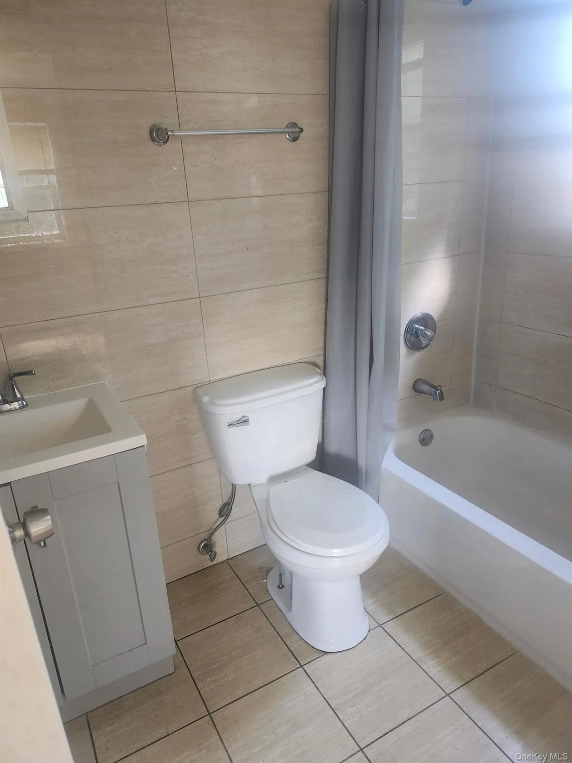 14654 106th Avenue, New York, NY, 3 Bedrooms Bedrooms, 6 Rooms Rooms,2 BathroomsBathrooms,Residential Lease,For Rent,106th,0,1005510 14654 106th Avenue, New York, NY, 3 Bedrooms Bedrooms, 6 Rooms Rooms,2 BathroomsBathrooms,Residential Lease,For Rent,106th,0,1005510