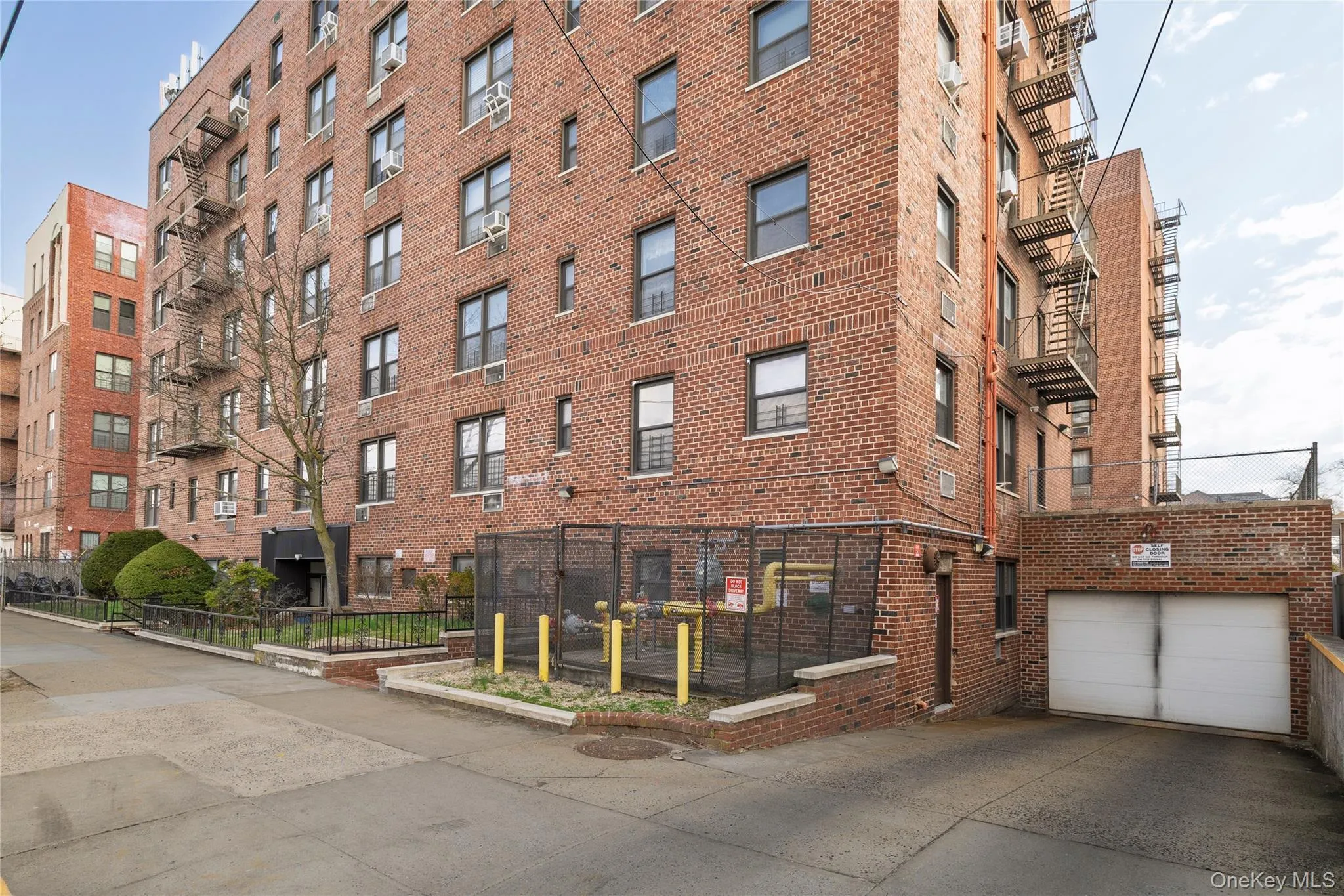 1040 Neilson Street, New York, NY, 1 Bedroom Bedrooms, 3 Rooms Rooms,1 BathroomBathrooms,Residential,For Rent,Neilson,0,1005511 1040 Neilson Street, New York, NY, 1 Bedroom Bedrooms, 3 Rooms Rooms,1 BathroomBathrooms,Residential,For Rent,Neilson,0,1005511