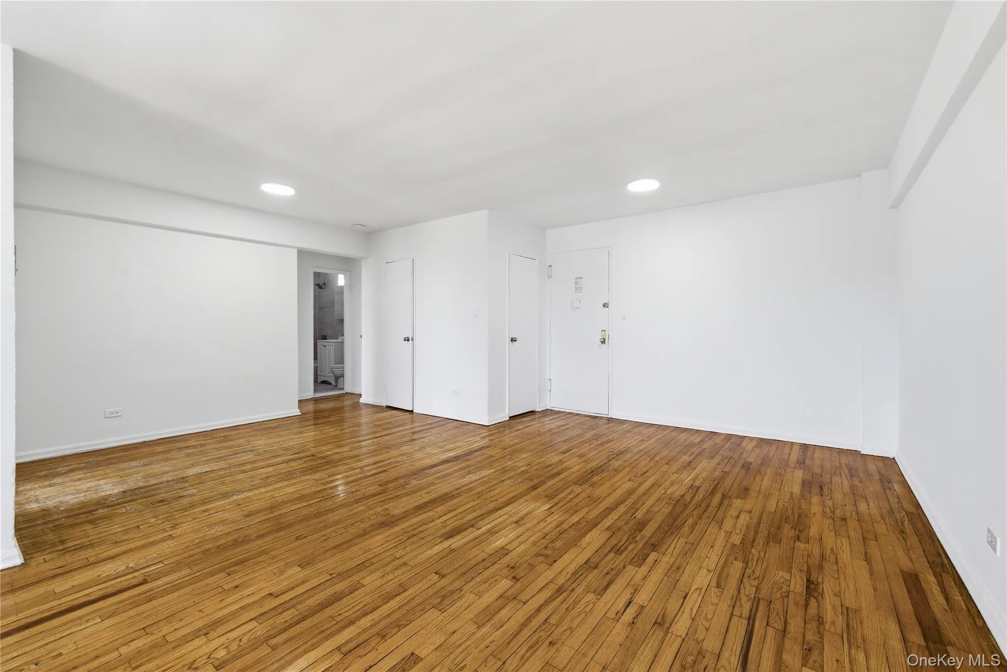 1040 Neilson Street, New York, NY, 1 Bedroom Bedrooms, 3 Rooms Rooms,1 BathroomBathrooms,Residential,For Rent,Neilson,0,1005511 1040 Neilson Street, New York, NY, 1 Bedroom Bedrooms, 3 Rooms Rooms,1 BathroomBathrooms,Residential,For Rent,Neilson,0,1005511