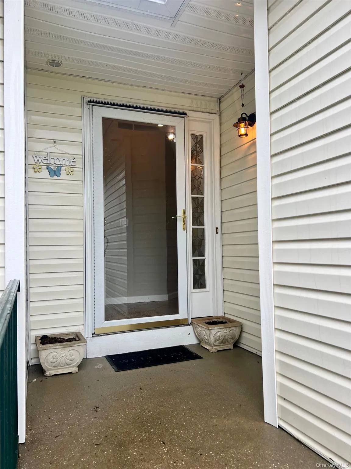 703 Constance Lane, Brookhaven, NY, 2 Bedrooms Bedrooms, 5 Rooms Rooms,2 BathroomsBathrooms,Residential Lease,For Rent,Constance,0,1005512 703 Constance Lane, Brookhaven, NY, 2 Bedrooms Bedrooms, 5 Rooms Rooms,2 BathroomsBathrooms,Residential Lease,For Rent,Constance,0,1005512