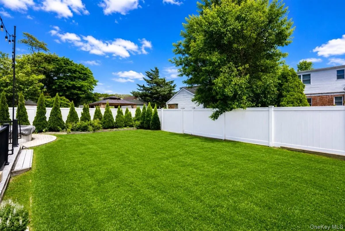 140 Euclid Avenue, Oyster Bay, NY, 5 Bedrooms Bedrooms, 11 Rooms Rooms,3 BathroomsBathrooms,Residential,For Rent,Euclid,0,1005514 140 Euclid Avenue, Oyster Bay, NY, 5 Bedrooms Bedrooms, 11 Rooms Rooms,3 BathroomsBathrooms,Residential,For Rent,Euclid,0,1005514