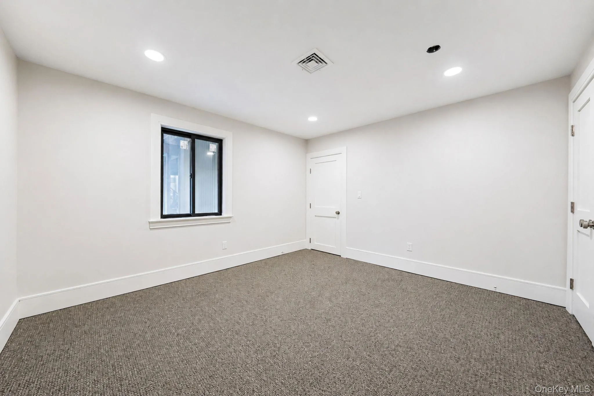 298 Vista Drive, Oyster Bay, NY, 4 Bedrooms Bedrooms, 7 Rooms Rooms,3 BathroomsBathrooms,Residential,For Rent,Vista,0,1005521 298 Vista Drive, Oyster Bay, NY, 4 Bedrooms Bedrooms, 7 Rooms Rooms,3 BathroomsBathrooms,Residential,For Rent,Vista,0,1005521