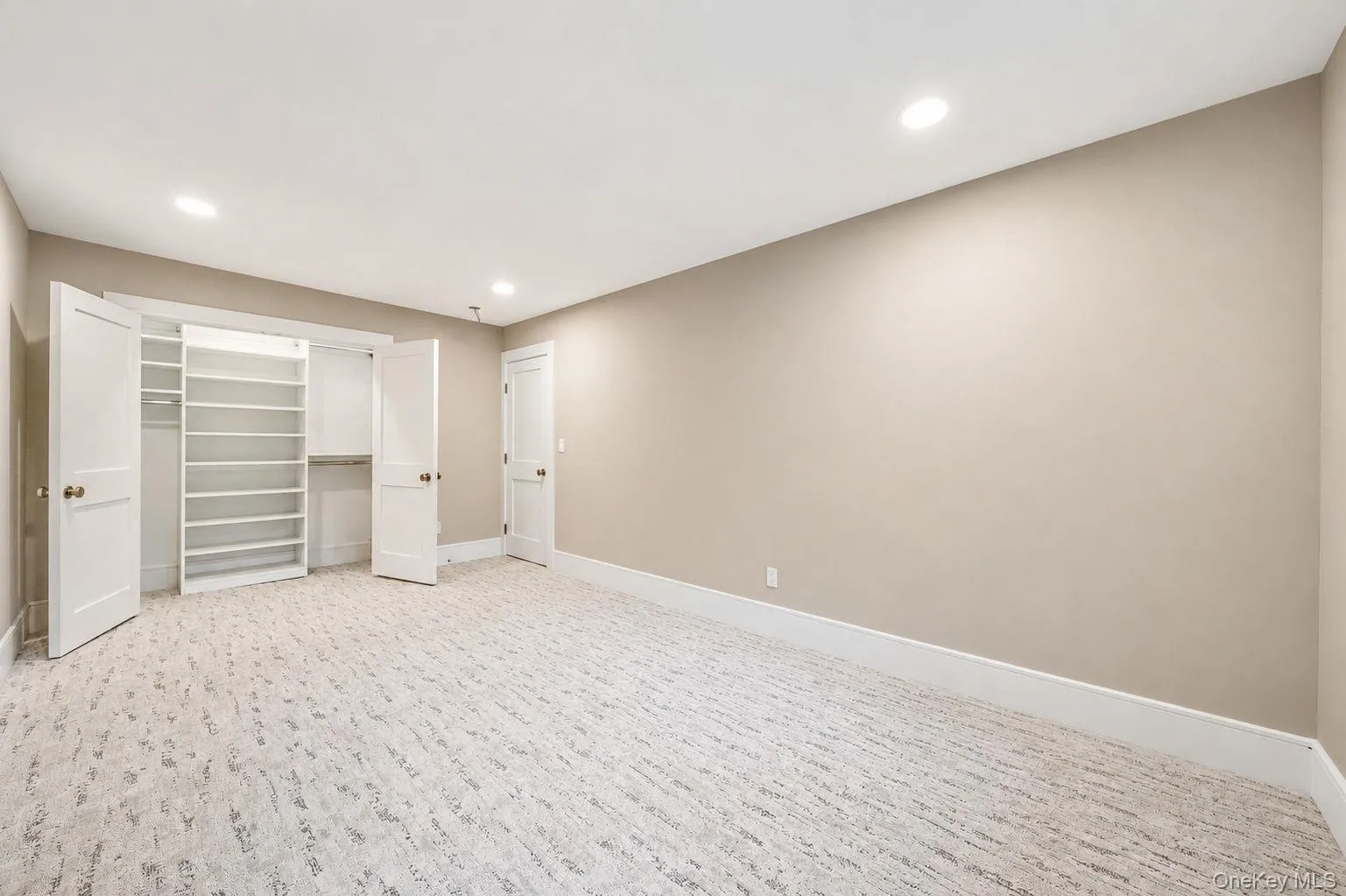 298 Vista Drive, Oyster Bay, NY, 4 Bedrooms Bedrooms, 7 Rooms Rooms,3 BathroomsBathrooms,Residential,For Rent,Vista,0,1005521 298 Vista Drive, Oyster Bay, NY, 4 Bedrooms Bedrooms, 7 Rooms Rooms,3 BathroomsBathrooms,Residential,For Rent,Vista,0,1005521