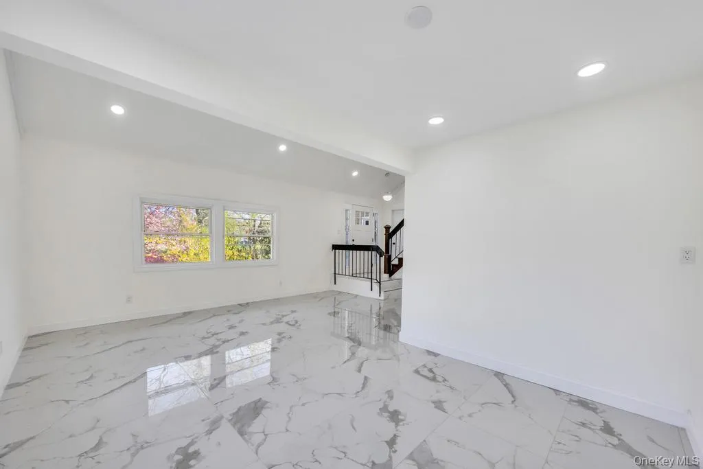 8 Grand Canyon Lane, Brookhaven, NY, 5 Bedrooms Bedrooms, 11 Rooms Rooms,3 BathroomsBathrooms,Residential,For Rent,Grand Canyon,0,1005527 8 Grand Canyon Lane, Brookhaven, NY, 5 Bedrooms Bedrooms, 11 Rooms Rooms,3 BathroomsBathrooms,Residential,For Rent,Grand Canyon,0,1005527