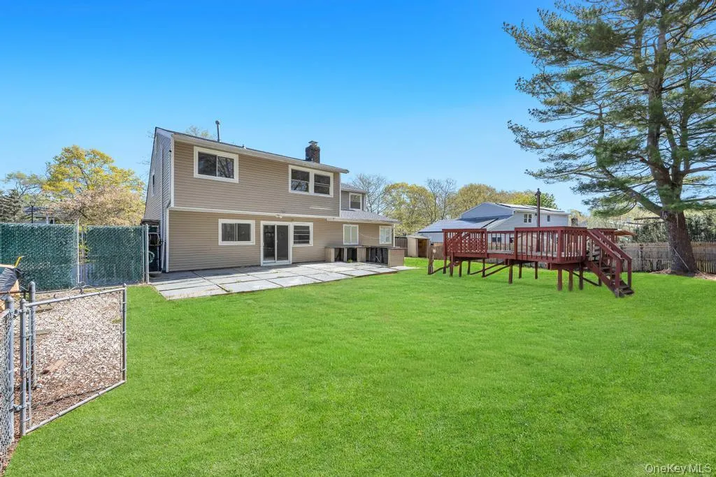8 Grand Canyon Lane, Brookhaven, NY, 5 Bedrooms Bedrooms, 11 Rooms Rooms,3 BathroomsBathrooms,Residential,For Rent,Grand Canyon,0,1005527 8 Grand Canyon Lane, Brookhaven, NY, 5 Bedrooms Bedrooms, 11 Rooms Rooms,3 BathroomsBathrooms,Residential,For Rent,Grand Canyon,0,1005527