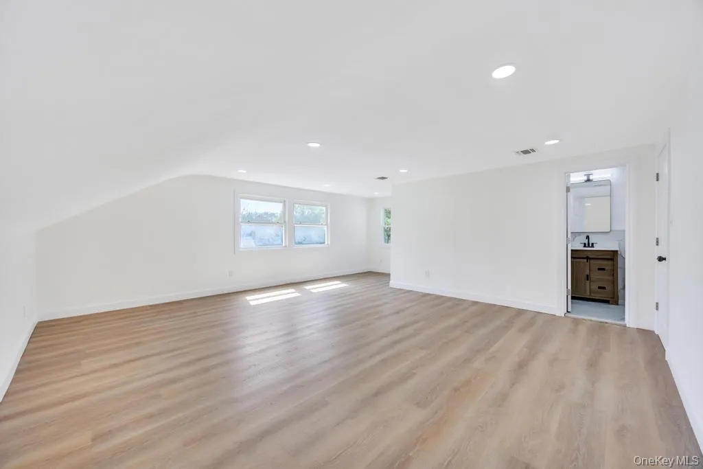 8 Grand Canyon Lane, Brookhaven, NY, 5 Bedrooms Bedrooms, 11 Rooms Rooms,3 BathroomsBathrooms,Residential,For Rent,Grand Canyon,0,1005527 8 Grand Canyon Lane, Brookhaven, NY, 5 Bedrooms Bedrooms, 11 Rooms Rooms,3 BathroomsBathrooms,Residential,For Rent,Grand Canyon,0,1005527