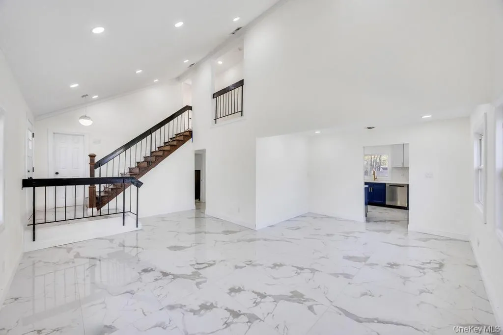 8 Grand Canyon Lane, Brookhaven, NY, 5 Bedrooms Bedrooms, 11 Rooms Rooms,3 BathroomsBathrooms,Residential,For Rent,Grand Canyon,0,1005527 8 Grand Canyon Lane, Brookhaven, NY, 5 Bedrooms Bedrooms, 11 Rooms Rooms,3 BathroomsBathrooms,Residential,For Rent,Grand Canyon,0,1005527