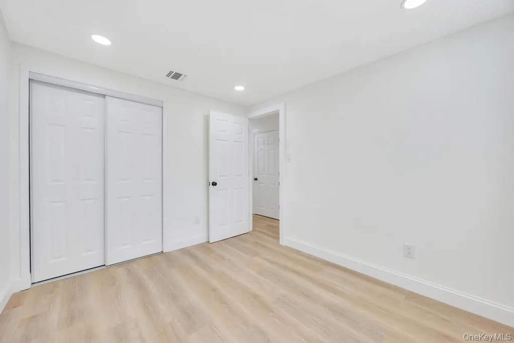 8 Grand Canyon Lane, Brookhaven, NY, 5 Bedrooms Bedrooms, 11 Rooms Rooms,3 BathroomsBathrooms,Residential,For Rent,Grand Canyon,0,1005527 8 Grand Canyon Lane, Brookhaven, NY, 5 Bedrooms Bedrooms, 11 Rooms Rooms,3 BathroomsBathrooms,Residential,For Rent,Grand Canyon,0,1005527