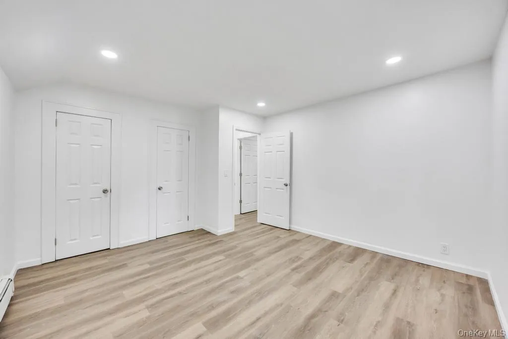 5 Radford Road, Brookhaven, NY, 3 Bedrooms Bedrooms, 9 Rooms Rooms,3 BathroomsBathrooms,Residential,For Rent,Radford,0,1005530 5 Radford Road, Brookhaven, NY, 3 Bedrooms Bedrooms, 9 Rooms Rooms,3 BathroomsBathrooms,Residential,For Rent,Radford,0,1005530