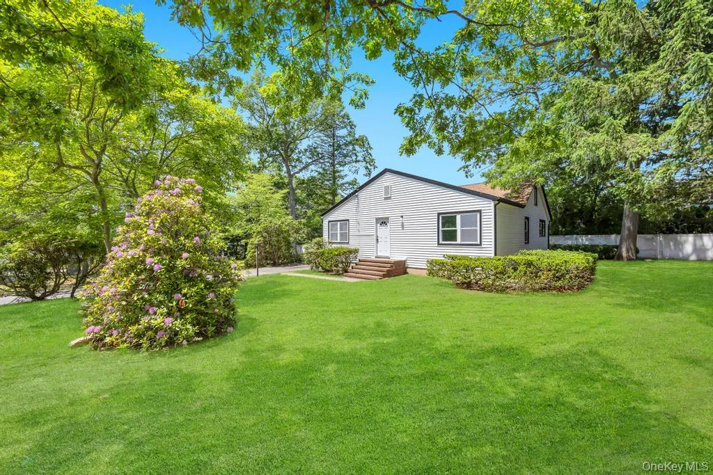 5 Radford Road, Brookhaven, NY, 3 Bedrooms Bedrooms, 9 Rooms Rooms,3 BathroomsBathrooms,Residential,For Rent,Radford,0,1005530 5 Radford Road, Brookhaven, NY, 3 Bedrooms Bedrooms, 9 Rooms Rooms,3 BathroomsBathrooms,Residential,For Rent,Radford,0,1005530