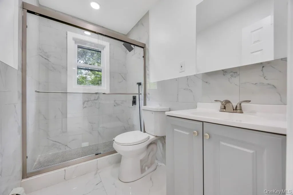 5 Radford Road, Brookhaven, NY, 3 Bedrooms Bedrooms, 9 Rooms Rooms,3 BathroomsBathrooms,Residential,For Rent,Radford,0,1005530 5 Radford Road, Brookhaven, NY, 3 Bedrooms Bedrooms, 9 Rooms Rooms,3 BathroomsBathrooms,Residential,For Rent,Radford,0,1005530