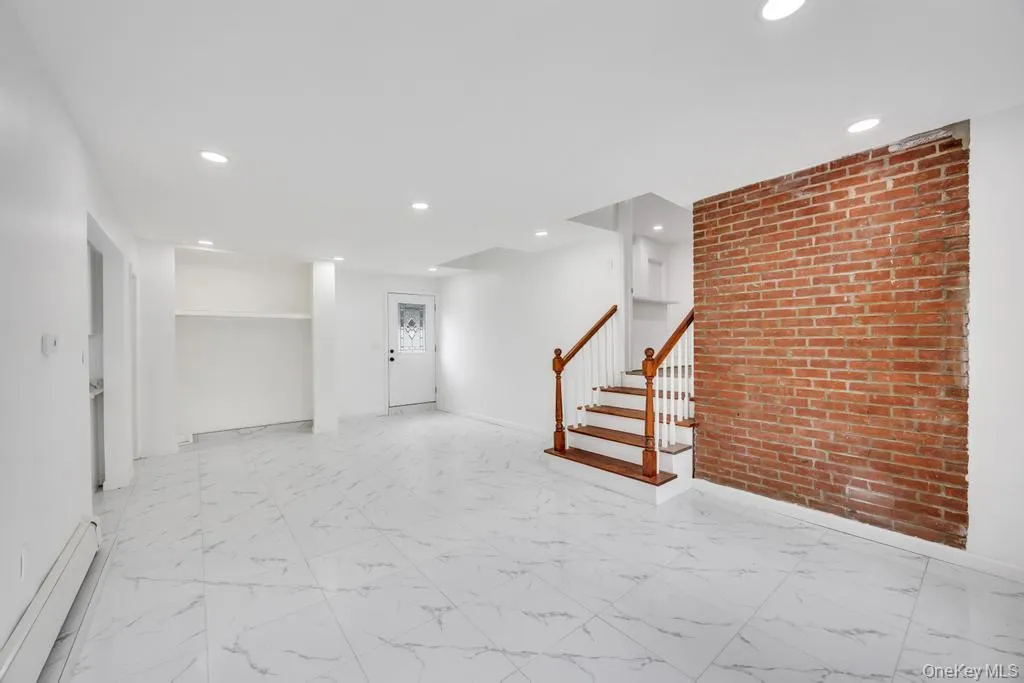 5 Radford Road, Brookhaven, NY, 3 Bedrooms Bedrooms, 9 Rooms Rooms,3 BathroomsBathrooms,Residential,For Rent,Radford,0,1005530 5 Radford Road, Brookhaven, NY, 3 Bedrooms Bedrooms, 9 Rooms Rooms,3 BathroomsBathrooms,Residential,For Rent,Radford,0,1005530