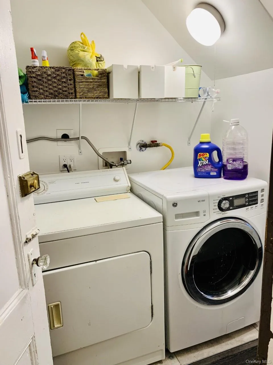 29-07 35th Avenue, New York, NY, 3 Bedrooms Bedrooms, 5 Rooms Rooms,2 BathroomsBathrooms,Residential Lease,For Rent,35th,0,1005535 29-07 35th Avenue, New York, NY, 3 Bedrooms Bedrooms, 5 Rooms Rooms,2 BathroomsBathrooms,Residential Lease,For Rent,35th,0,1005535