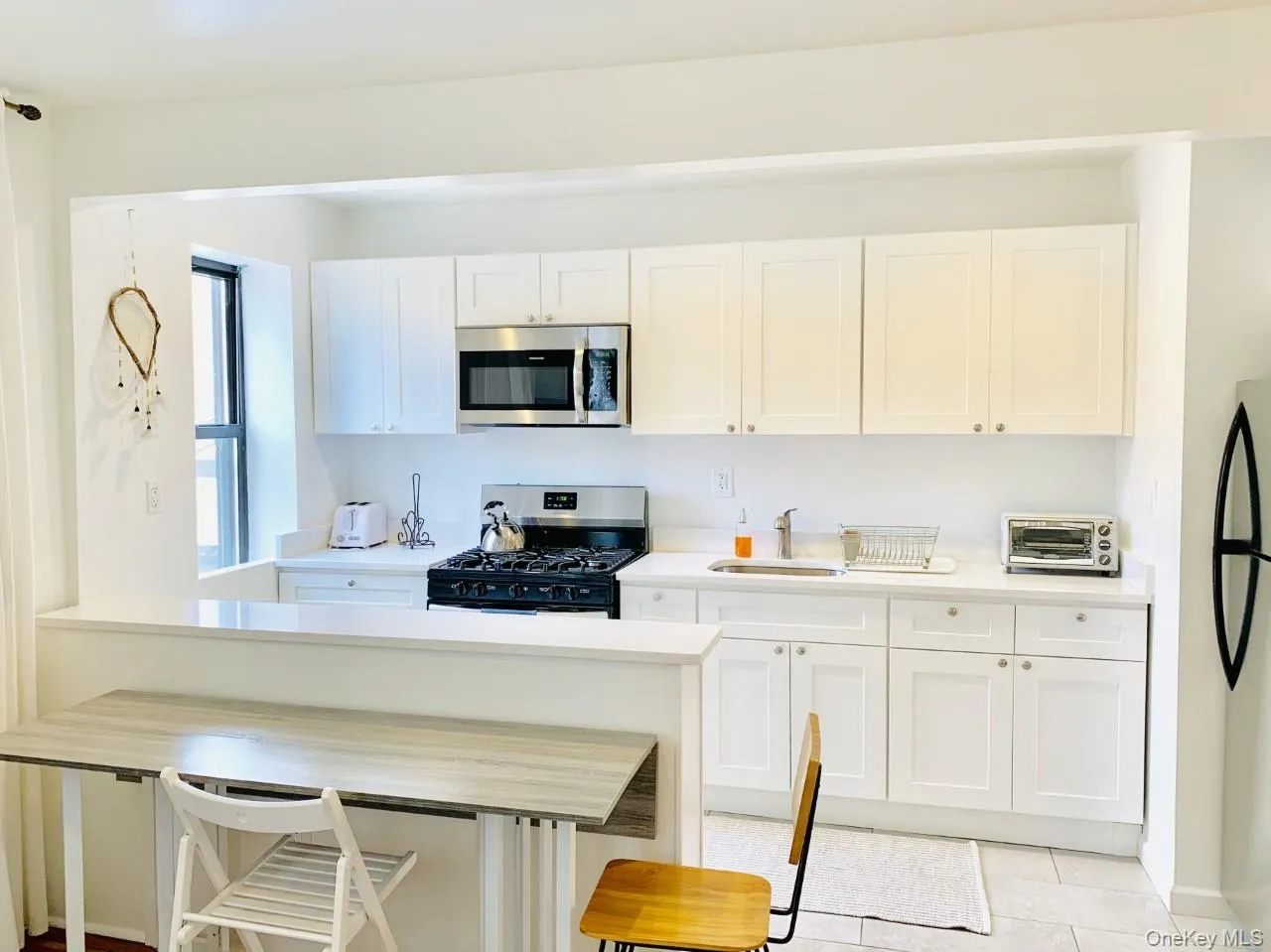 29-07 35th Avenue, New York, NY, 3 Bedrooms Bedrooms, 5 Rooms Rooms,2 BathroomsBathrooms,Residential Lease,For Rent,35th,0,1005535 29-07 35th Avenue, New York, NY, 3 Bedrooms Bedrooms, 5 Rooms Rooms,2 BathroomsBathrooms,Residential Lease,For Rent,35th,0,1005535