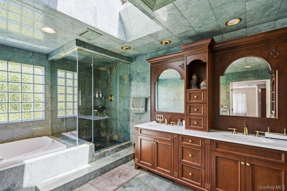 119 Plainview Road, Oyster Bay, NY, 6 Bedrooms Bedrooms, 12 Rooms Rooms,4 BathroomsBathrooms,Residential,For Rent,Plainview,0,1005538 119 Plainview Road, Oyster Bay, NY, 6 Bedrooms Bedrooms, 12 Rooms Rooms,4 BathroomsBathrooms,Residential,For Rent,Plainview,0,1005538