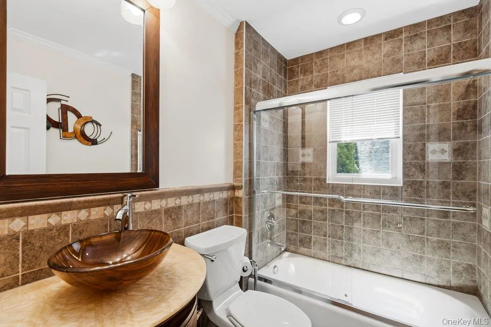 119 Plainview Road, Oyster Bay, NY, 6 Bedrooms Bedrooms, 12 Rooms Rooms,4 BathroomsBathrooms,Residential,For Rent,Plainview,0,1005538 119 Plainview Road, Oyster Bay, NY, 6 Bedrooms Bedrooms, 12 Rooms Rooms,4 BathroomsBathrooms,Residential,For Rent,Plainview,0,1005538