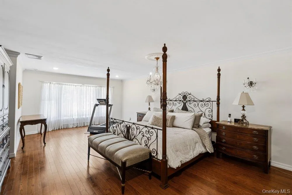 119 Plainview Road, Oyster Bay, NY, 6 Bedrooms Bedrooms, 12 Rooms Rooms,4 BathroomsBathrooms,Residential,For Rent,Plainview,0,1005538 119 Plainview Road, Oyster Bay, NY, 6 Bedrooms Bedrooms, 12 Rooms Rooms,4 BathroomsBathrooms,Residential,For Rent,Plainview,0,1005538