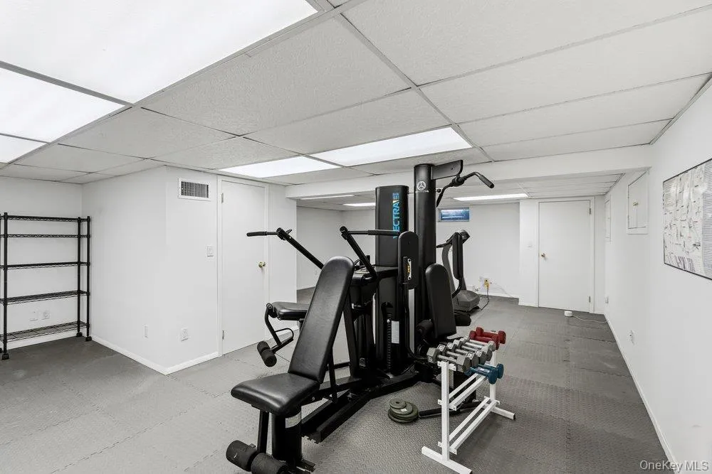 119 Plainview Road, Oyster Bay, NY, 6 Bedrooms Bedrooms, 12 Rooms Rooms,4 BathroomsBathrooms,Residential,For Rent,Plainview,0,1005538 119 Plainview Road, Oyster Bay, NY, 6 Bedrooms Bedrooms, 12 Rooms Rooms,4 BathroomsBathrooms,Residential,For Rent,Plainview,0,1005538
