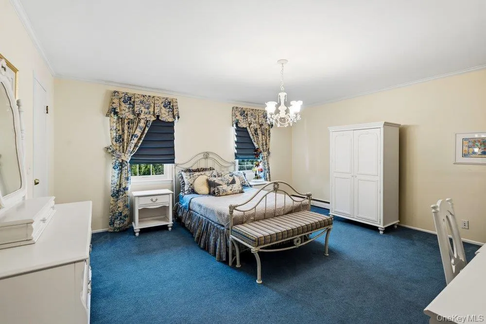 119 Plainview Road, Oyster Bay, NY, 6 Bedrooms Bedrooms, 12 Rooms Rooms,4 BathroomsBathrooms,Residential,For Rent,Plainview,0,1005538 119 Plainview Road, Oyster Bay, NY, 6 Bedrooms Bedrooms, 12 Rooms Rooms,4 BathroomsBathrooms,Residential,For Rent,Plainview,0,1005538