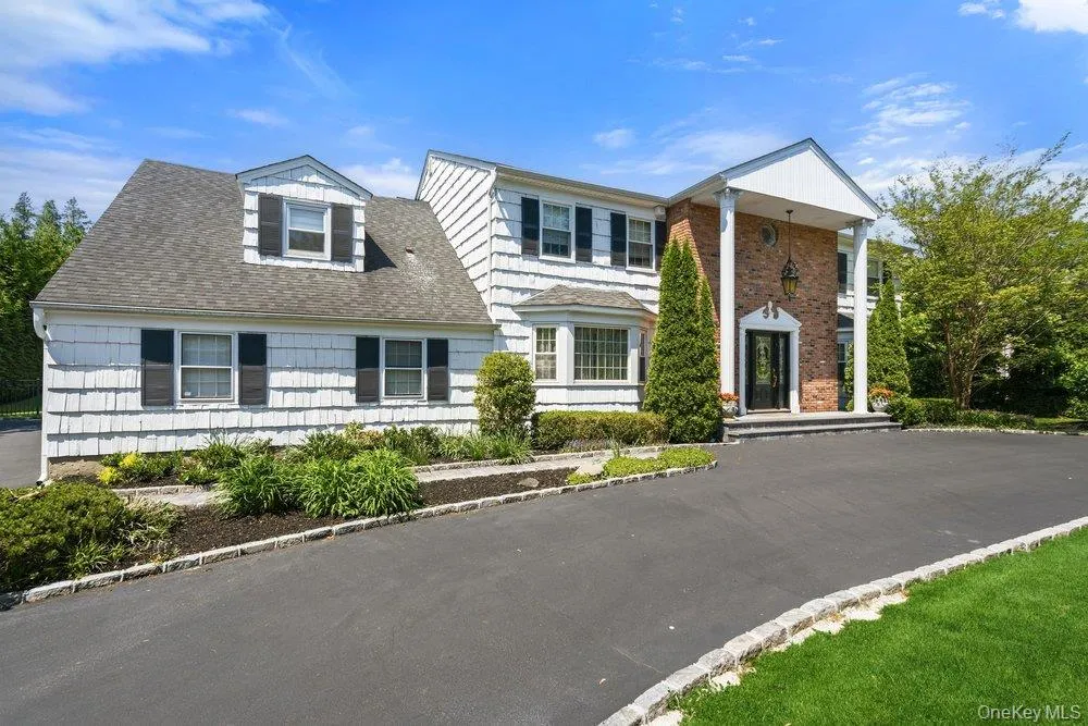 119 Plainview Road, Oyster Bay, NY, 6 Bedrooms Bedrooms, 12 Rooms Rooms,4 BathroomsBathrooms,Residential,For Rent,Plainview,0,1005538 119 Plainview Road, Oyster Bay, NY, 6 Bedrooms Bedrooms, 12 Rooms Rooms,4 BathroomsBathrooms,Residential,For Rent,Plainview,0,1005538