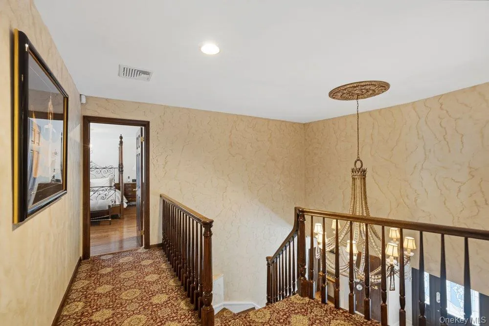 119 Plainview Road, Oyster Bay, NY, 6 Bedrooms Bedrooms, 12 Rooms Rooms,4 BathroomsBathrooms,Residential,For Rent,Plainview,0,1005538 119 Plainview Road, Oyster Bay, NY, 6 Bedrooms Bedrooms, 12 Rooms Rooms,4 BathroomsBathrooms,Residential,For Rent,Plainview,0,1005538