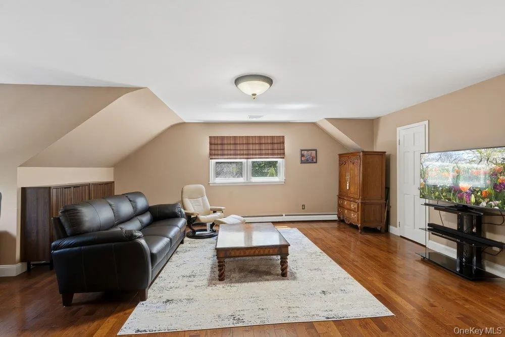 119 Plainview Road, Oyster Bay, NY, 6 Bedrooms Bedrooms, 12 Rooms Rooms,4 BathroomsBathrooms,Residential,For Rent,Plainview,0,1005538 119 Plainview Road, Oyster Bay, NY, 6 Bedrooms Bedrooms, 12 Rooms Rooms,4 BathroomsBathrooms,Residential,For Rent,Plainview,0,1005538