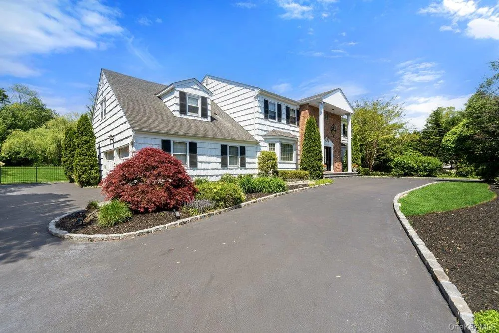 119 Plainview Road, Oyster Bay, NY, 6 Bedrooms Bedrooms, 12 Rooms Rooms,4 BathroomsBathrooms,Residential,For Rent,Plainview,0,1005538 119 Plainview Road, Oyster Bay, NY, 6 Bedrooms Bedrooms, 12 Rooms Rooms,4 BathroomsBathrooms,Residential,For Rent,Plainview,0,1005538