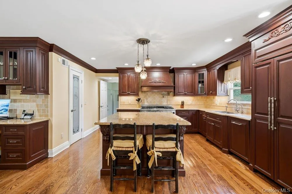 119 Plainview Road, Oyster Bay, NY, 6 Bedrooms Bedrooms, 12 Rooms Rooms,4 BathroomsBathrooms,Residential,For Rent,Plainview,0,1005538 119 Plainview Road, Oyster Bay, NY, 6 Bedrooms Bedrooms, 12 Rooms Rooms,4 BathroomsBathrooms,Residential,For Rent,Plainview,0,1005538
